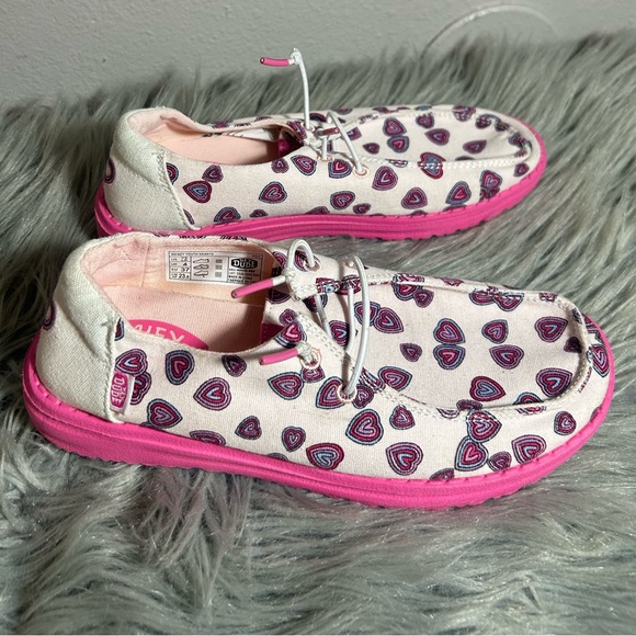 Hey Dude Wendy Hearts PS Girls Pink Women's Heart Patterned Shoes Size Y5 / L6 - Picture 5 of 10
